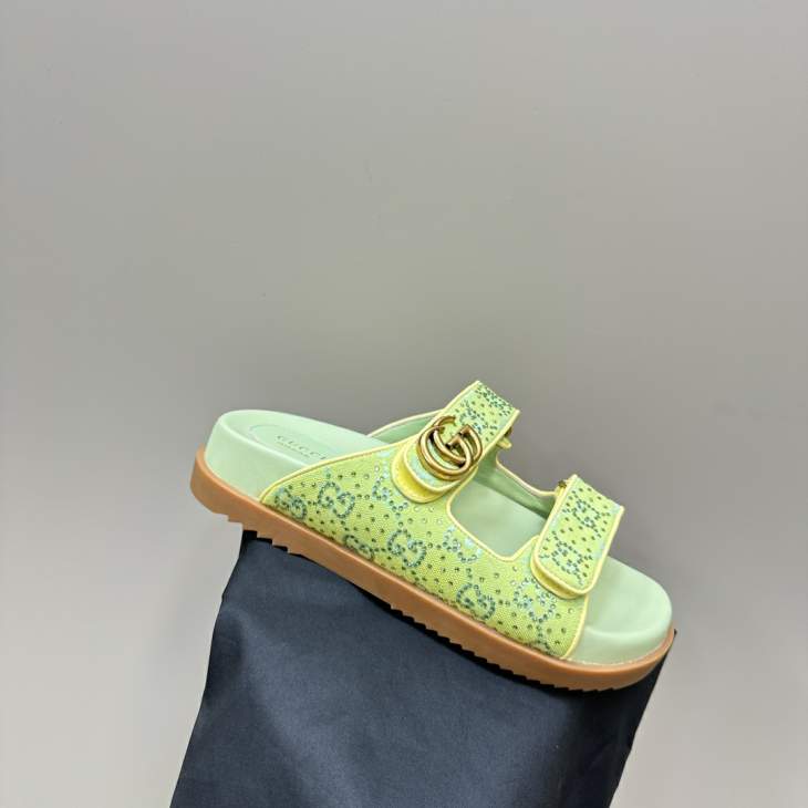 Picture of Gucci Slippers _SKUGuccisz35-42h08232202